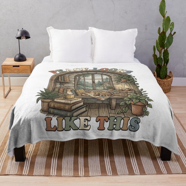 Artikelvorschau, So sieht Frieden aus – Gemütliches Lesekatzen-Shirt | Geschenk für Bücherliebhaber im Cottagecore-Stil entworfen und verkauft von softmind studio.