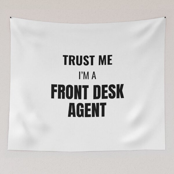 Aperçu de l'œuvre Trust Me I'm a Front Desk Agent (Noir) créée et vendue par ShipCrewNation.