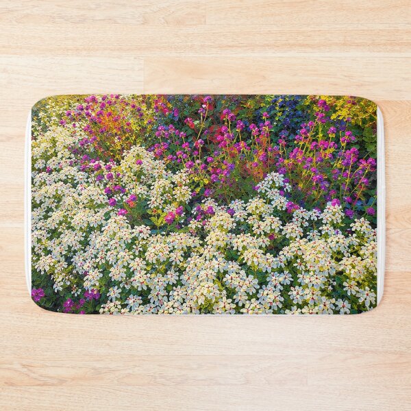 Artikelvorschau, Gartengemälde mit Blumen entworfen und verkauft von Lavinavena.