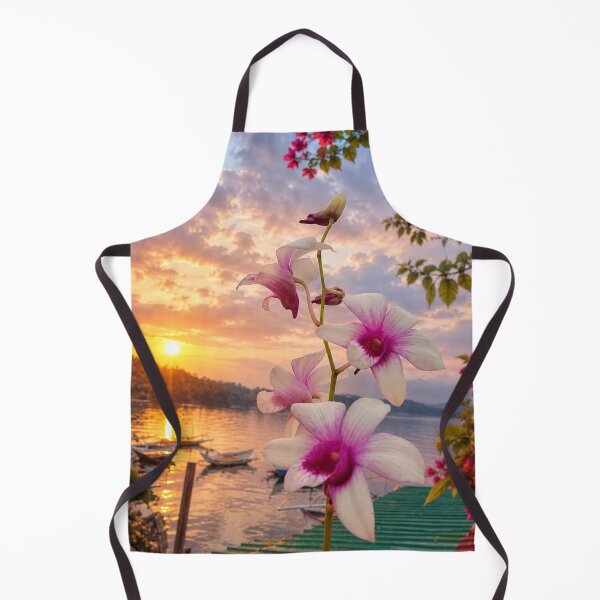 Artikelvorschau, Friedlicher Sonnenuntergang bei blühenden Orchideen. entworfen und verkauft von SheFriendly143.