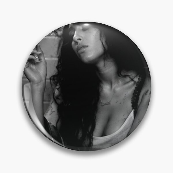 Artikelvorschau, Amy Winehouse Smoke entworfen und verkauft von savanacray.