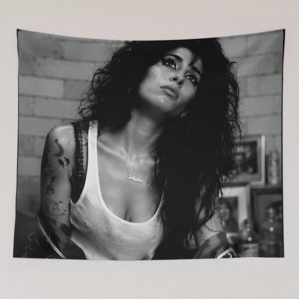 Artikelvorschau, Amy Winehouse Pose entworfen und verkauft von savanacray.