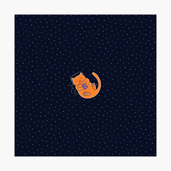 Aperçu de l'œuvre Sleepy Kitten in Space créée et vendue par Sollomio.