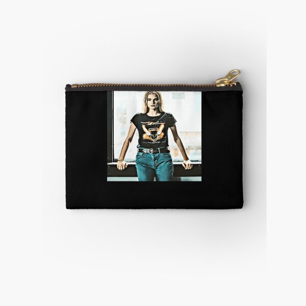 Artikelvorschau, Illustration einer blonden Frau, die sich an ein Fenster lehnt entworfen und verkauft von Eva4EvaDesigns.