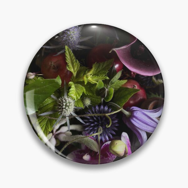 Artikelvorschau, Stimmungsvolle, dunkle Blumenarrangements entworfen und verkauft von PapoBotanica.