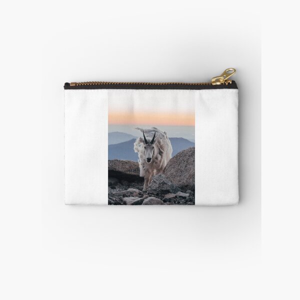 Artikelvorschau, Majestätische Bergziegenlandschaft entworfen und verkauft von elfriedashops.