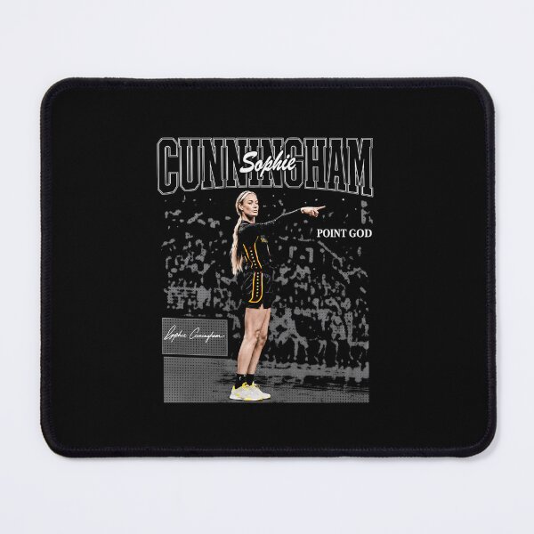 Aperçu de l'œuvre Sophie Cunningham, la déesse du basket - Sophie Cunningham - Basketball de l'Indiana - T-shirt Sophie Cunningham créée et vendue par PeaceTypo.