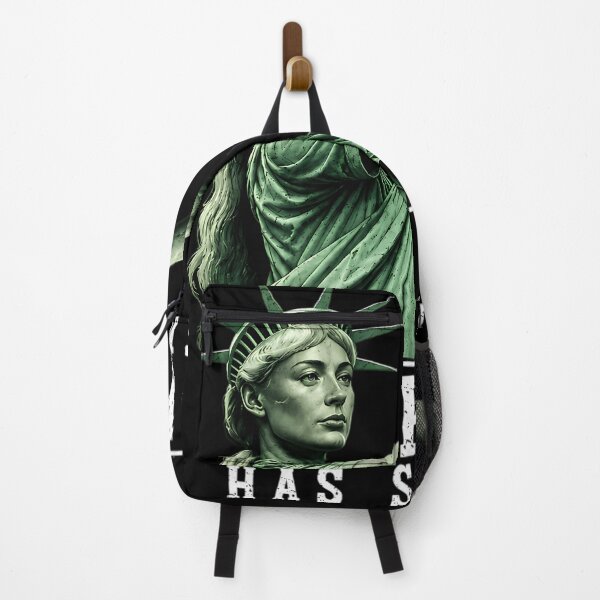 Item preview, Sophie Cunningham qui pointe du doigt - Sophie Cunningham, basketteuse, pointe du doigt Dieu, ne me pointe pas du doigt - Haut satirique patriotique, Lady Liberty - Sophie Cunningham T-shirt designed and sold by PeaceTypo.