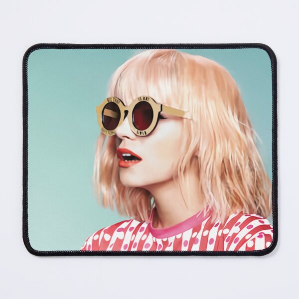 Item preview, iconic singer designed and sold by wiwok24.