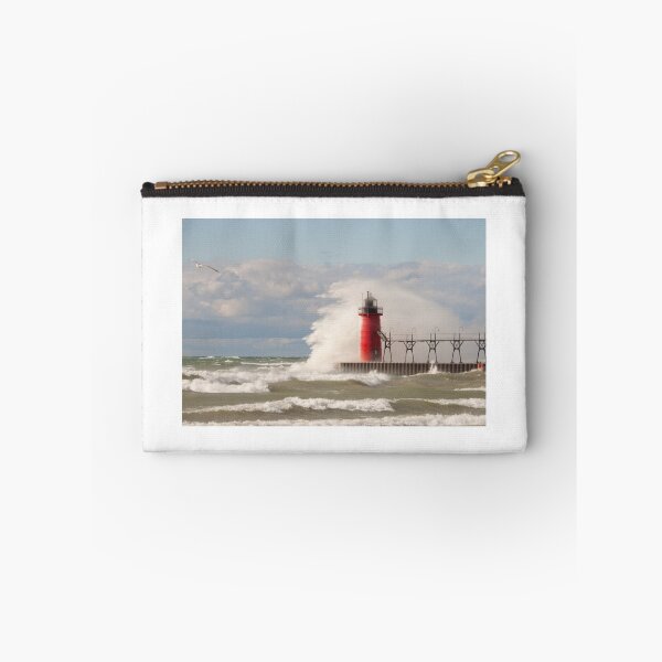Item preview,  2010 durante un período récord de fuertes vientos y olas.

Canon EOS 50D con lente de 18-200 mm

* Destacado en Todo sobre los faros - 2011 *

* Presentado en los Grandes Lagos del Norte de América - junio de 2012 *

* Destacado en este designed and sold by Robert Kelch, M.D..