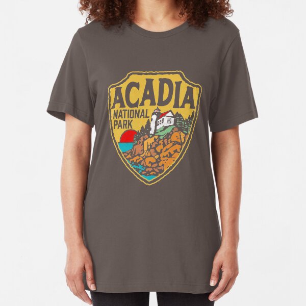 Acadia National Park Vintage Style Badge w/ Maine Coast & Lighthouse Slim Fit T-Shirt