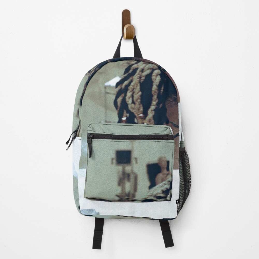 Vista previa del artículo con la obra «Mochila», diseñado y vendido por JuroTopic.