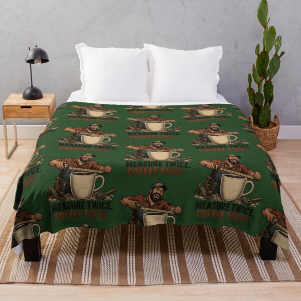 Artikelvorschau, Lustiges Geschenk für Schreiner: Erst messen, dann Kaffee trinken – Design für Holzbearbeiter entworfen und verkauft von thoughtswear.