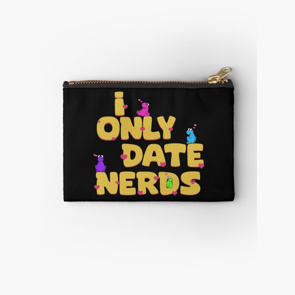 Aperçu de l'œuvre I Only Date Nerds - Funny Vintage créée et vendue par delllsdesigns.