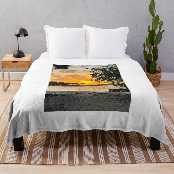 Item preview, Laguna del atardecer designed and sold by Leonaslens.