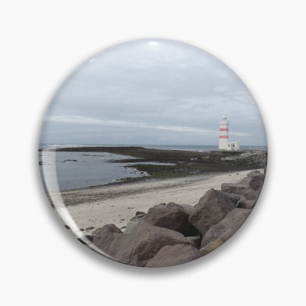 Aperçu de l'œuvre Phare de Gardur - Islande 2 créée et vendue par shorethings.