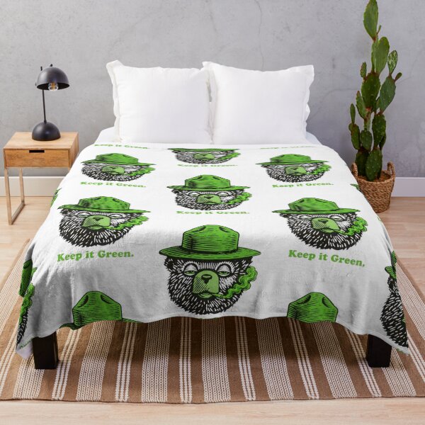Item preview, Smokey Bear Mantenlo verde Prevención de incendios forestales designed and sold by Landesign.
