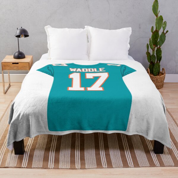 Artikelvorschau, Jaylen Waddle 17 Jersey entworfen und verkauft von abrinase.
