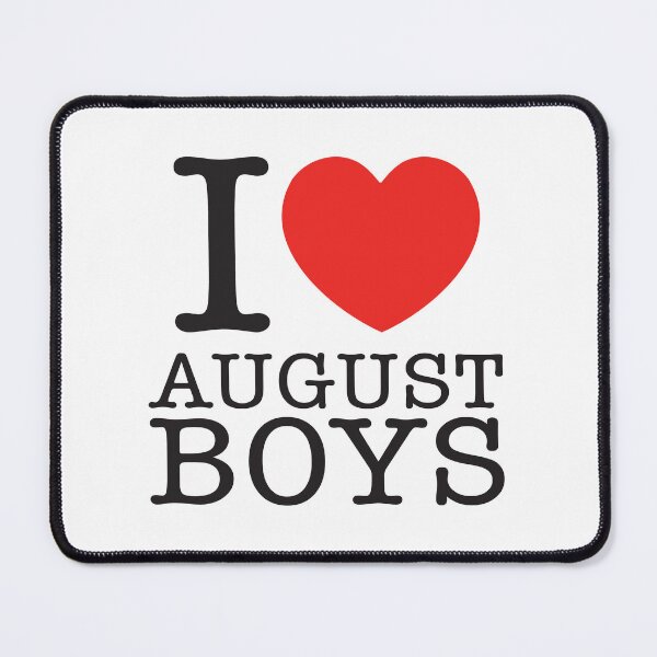 Artikelvorschau, Ich liebe August-Jungs entworfen und verkauft von shitpostee.