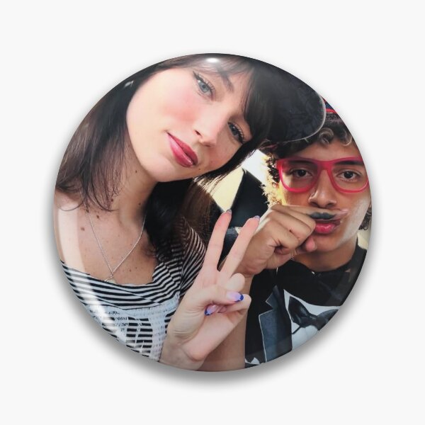 Artikelvorschau, Slushy Noobz: Hamzah und Claire Y2K Core entworfen und verkauft von cheesesoy.