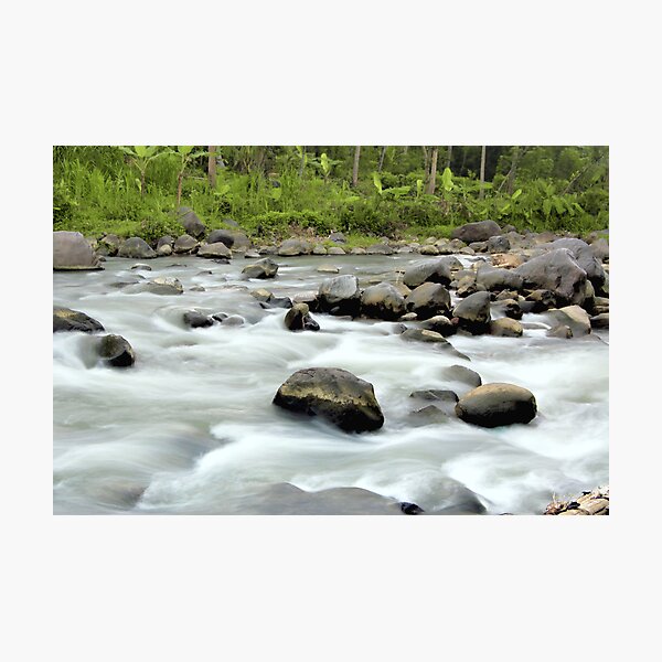 Artikelvorschau, Stream entworfen und verkauft von Charuhas Images.