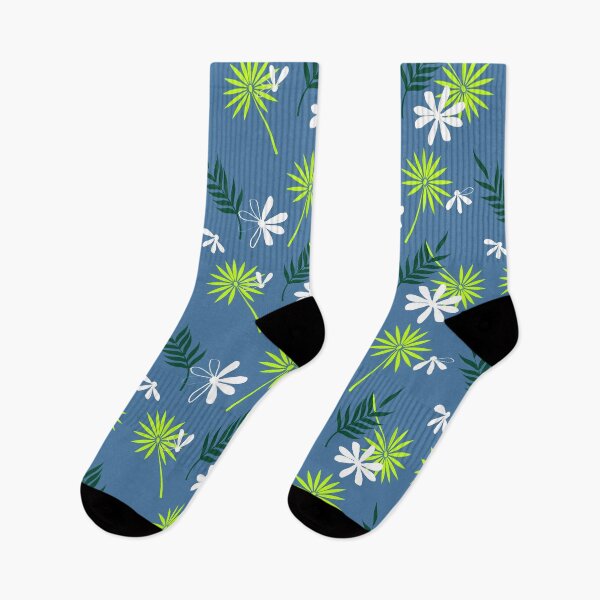 Item preview, Diseño sin costuras con estampado floral azul en forma de estrella, margaritas y hojas de helecho. designed and sold by 555Design.