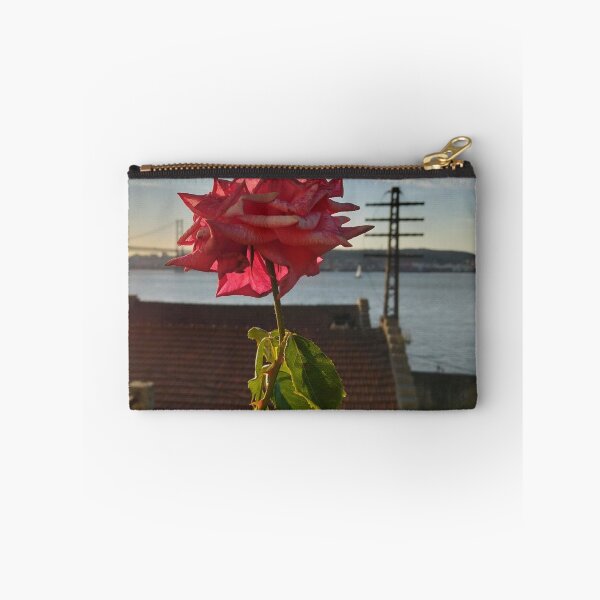 Item preview, Rosa vermelha designed and sold by ZeusGallery.