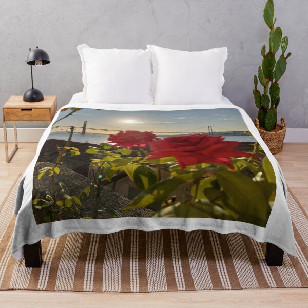Item preview, Rosas vermelhas designed and sold by ZeusGallery.