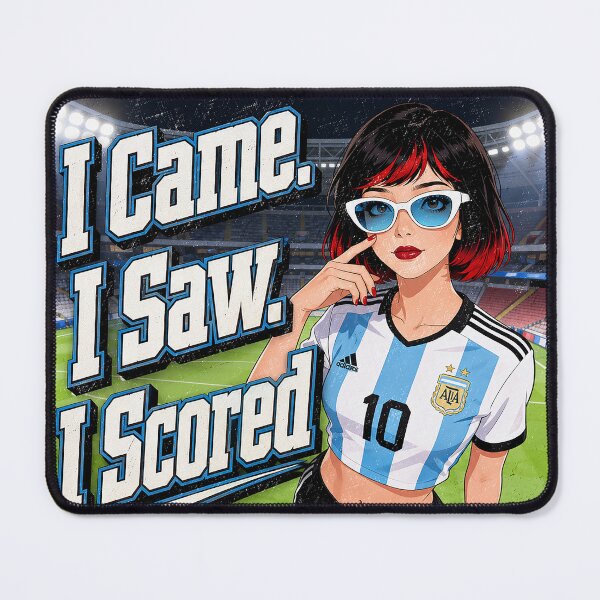 Artikelvorschau, Ich kam, ich sah, ich traf – Retro-Illustration eines argentinischen Fußballmädchens entworfen und verkauft von Hen-C-Art.