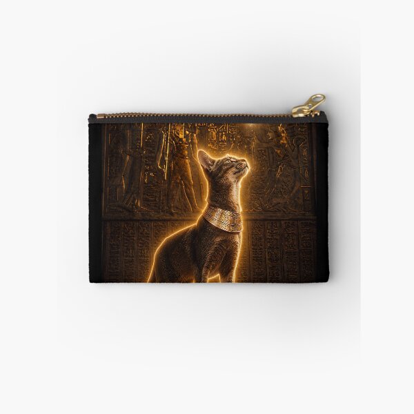 Aperçu de l'œuvre Chat égyptien mystique à l'aura dorée lumineuse créée et vendue par ZahraaStudio.