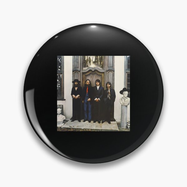 Artikelvorschau, four men standing together in front of a large decorated entworfen und verkauft von 9ACHAT6.