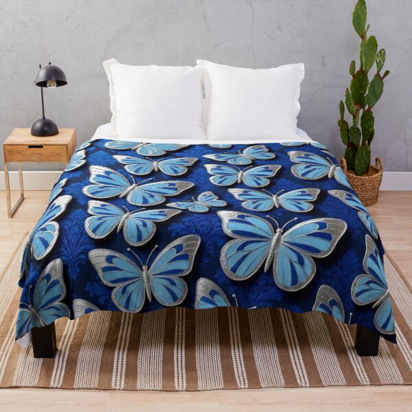 Aperçu de l'œuvre Papillons bleus et damas créée et vendue par DesignsByPrnces.