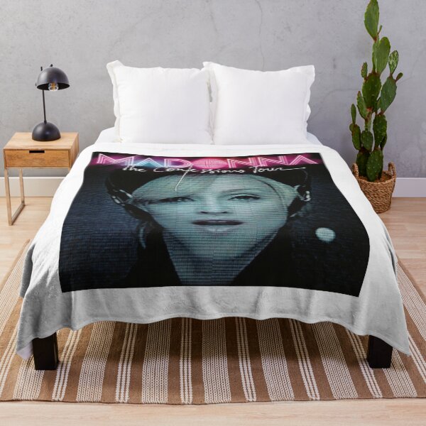 Item preview, the confessions tour designed and sold by Jitesh Sahoo.