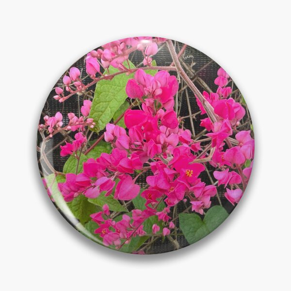 Artikelvorschau, Leuchtend rosa Blüten entworfen und verkauft von Jasbindar Singh.