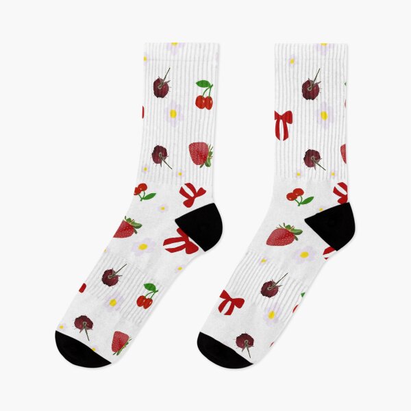 Artikelvorschau, Rotes Fruchtmuster: Erdbeeren, Kirschen und Himbeeren entworfen und verkauft von Silver  Stone.