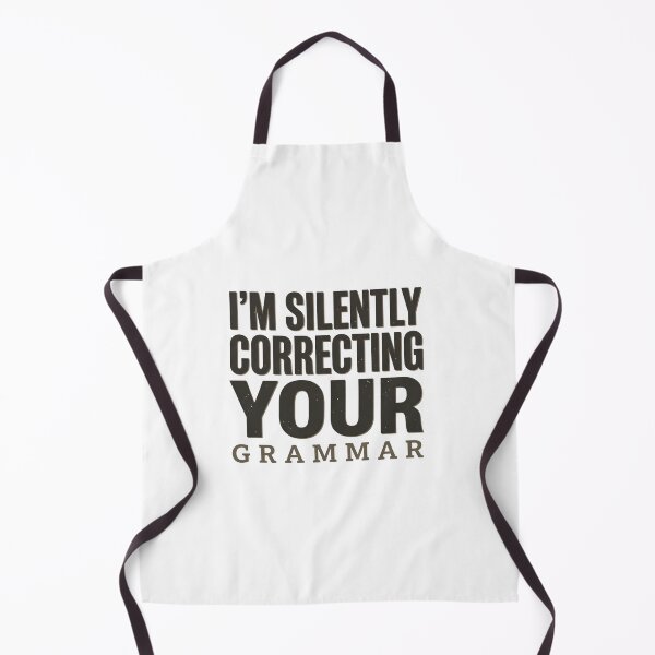 Aperçu de l'œuvre T-shirt humoristique pour professeur de grammaire : « Je corrige silencieusement votre grammaire » créée et vendue par StickerNestYou.