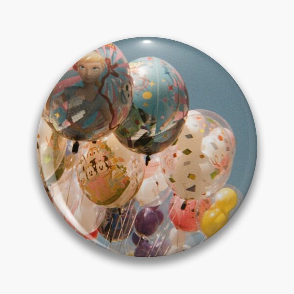 Artikelvorschau, Disneyland im Film: Ballons in Downtown Disney entworfen und verkauft von NCalTrinketGal.