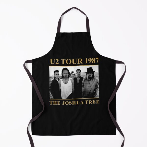 Aperçu de l'œuvre Tournée de concerts Four Men Desert Backdrop créée et vendue par StockItaly.