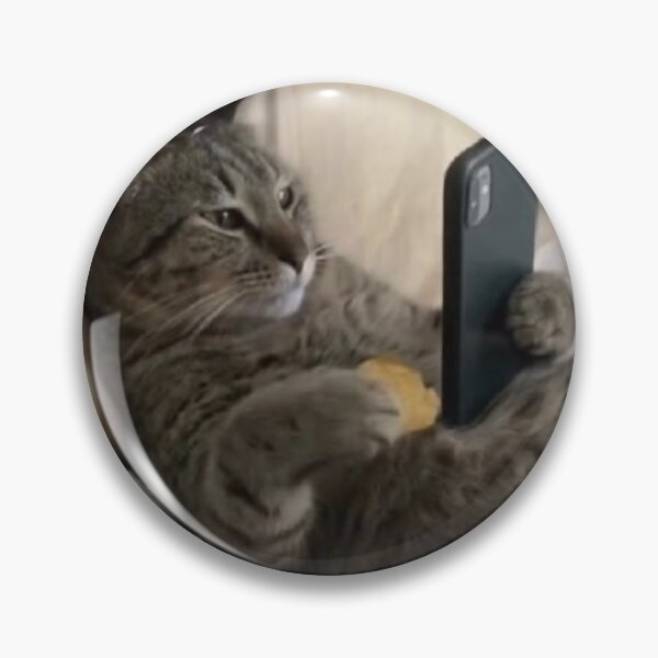 Artikelvorschau, Katze scrollt durchs Handy entworfen und verkauft von Ratcatdoggg.