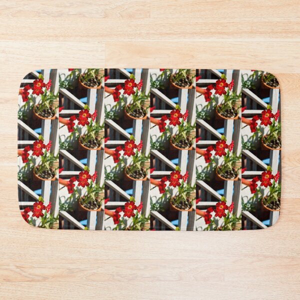 Item preview, Flor de rojo designed and sold by Leonaslens.