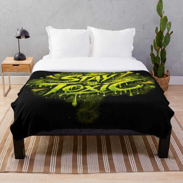 Item preview, Diseño tipográfico de graffiti de limo verde "Mantente tóxico" designed and sold by BuckaBaby.