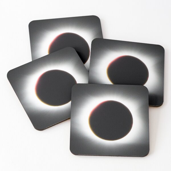 Artikelvorschau, Totale Sonnenfinsternis-Korona am dunklen Himmel entworfen und verkauft von NateNelsonPhoto.