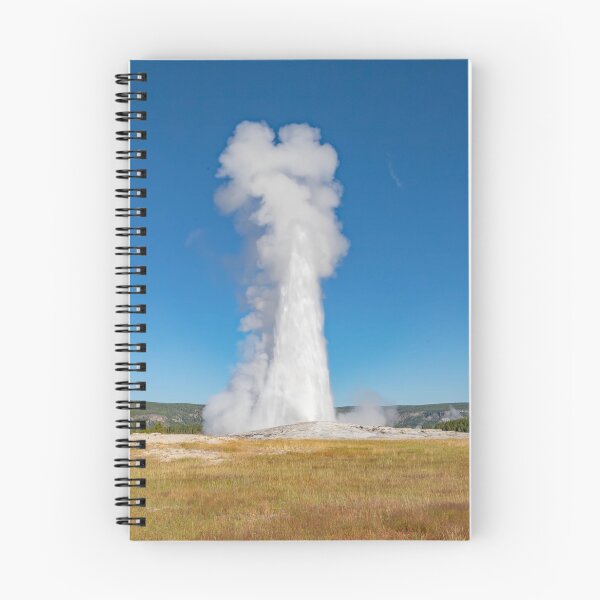Artikelvorschau, Old Faithful Geysir im Yellowstone-Nationalpark entworfen und verkauft von NateNelsonPhoto.