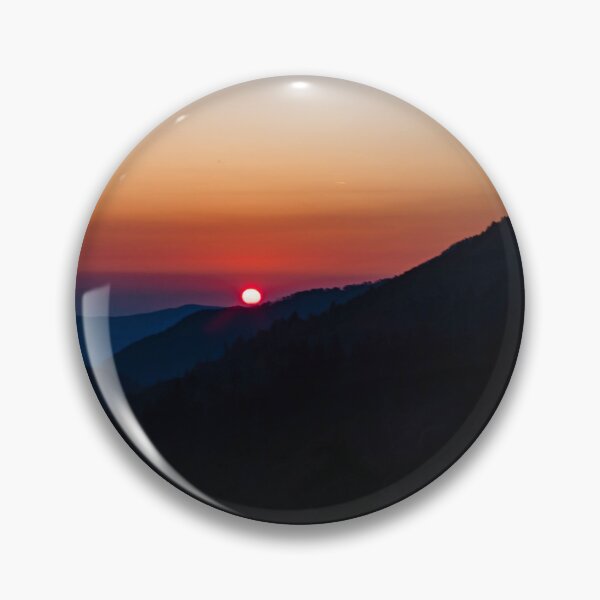 Artikelvorschau, Sonnenuntergang am Crimson Mountain entworfen und verkauft von NateNelsonPhoto.