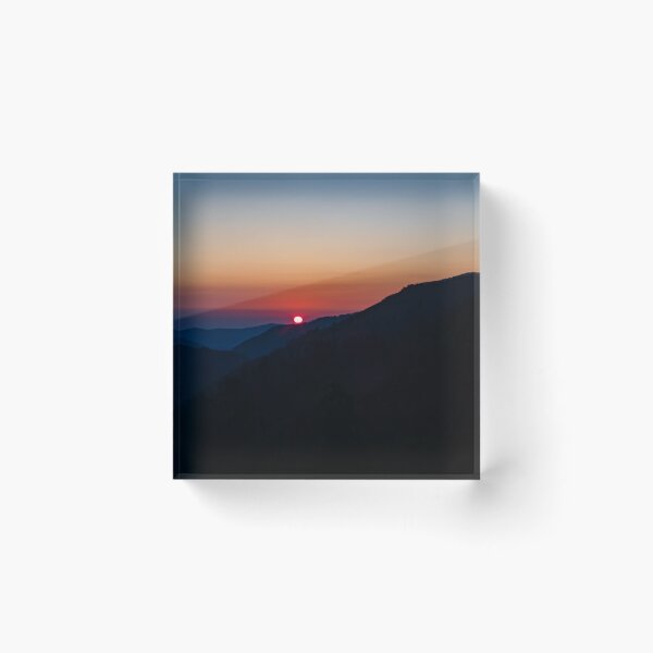 Artikelvorschau, Sonnenuntergang am Crimson Mountain entworfen und verkauft von NateNelsonPhoto.