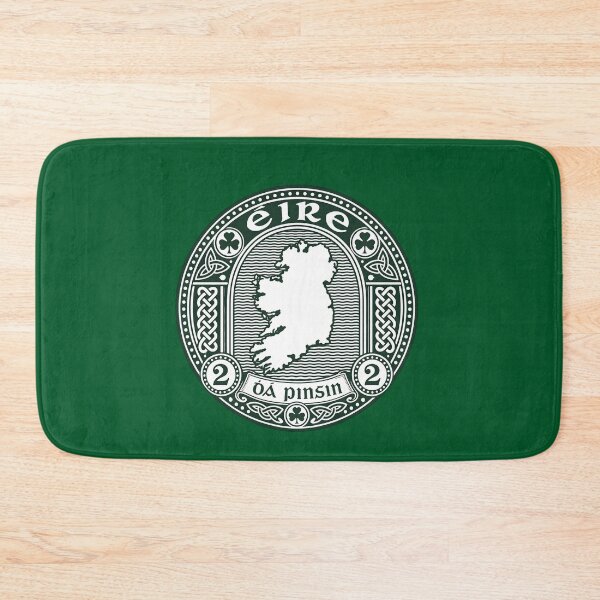 Aperçu de l'œuvre Vert et blanc vintage irlandais créée et vendue par canvasriddle.