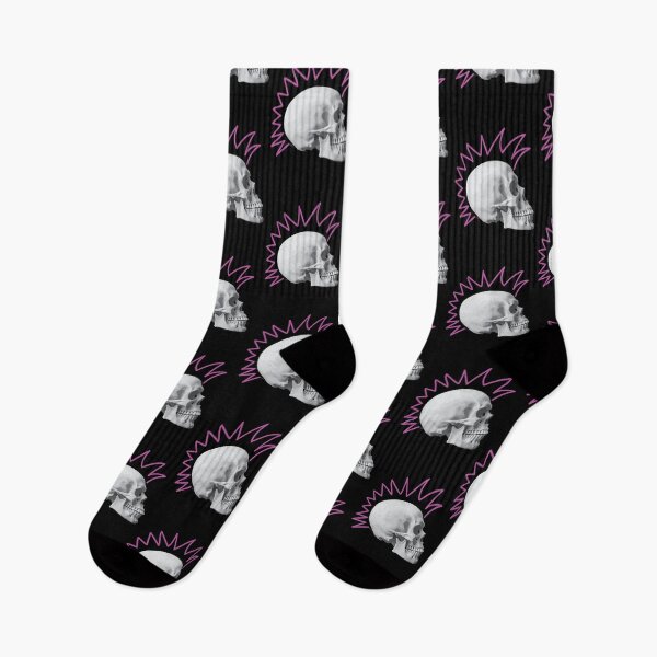 Aperçu de l'œuvre Mohawk rose à tête de mort punk créée et vendue par kerriestuff.