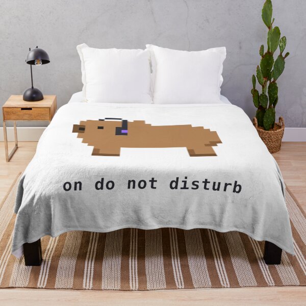 Aperçu de l'œuvre Pixel Capybara en mode Ne pas déranger – Ambiance 8-bit créée et vendue par Kayam Store.