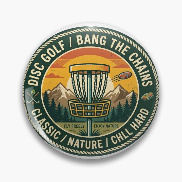 Artikelvorschau, Disc Golf Bang The Chains Retro Nature Outdoor Badge entworfen und verkauft von Wear Sculpt.