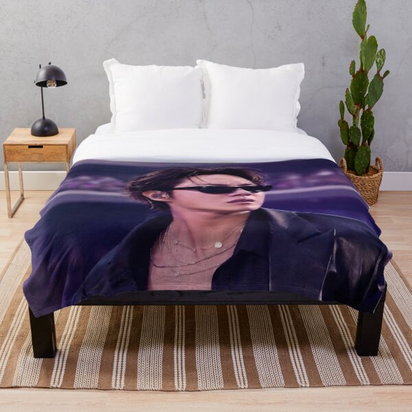 Item preview, Regreso de la banda de kpop BTS en 2026 designed and sold by Arjun4282.